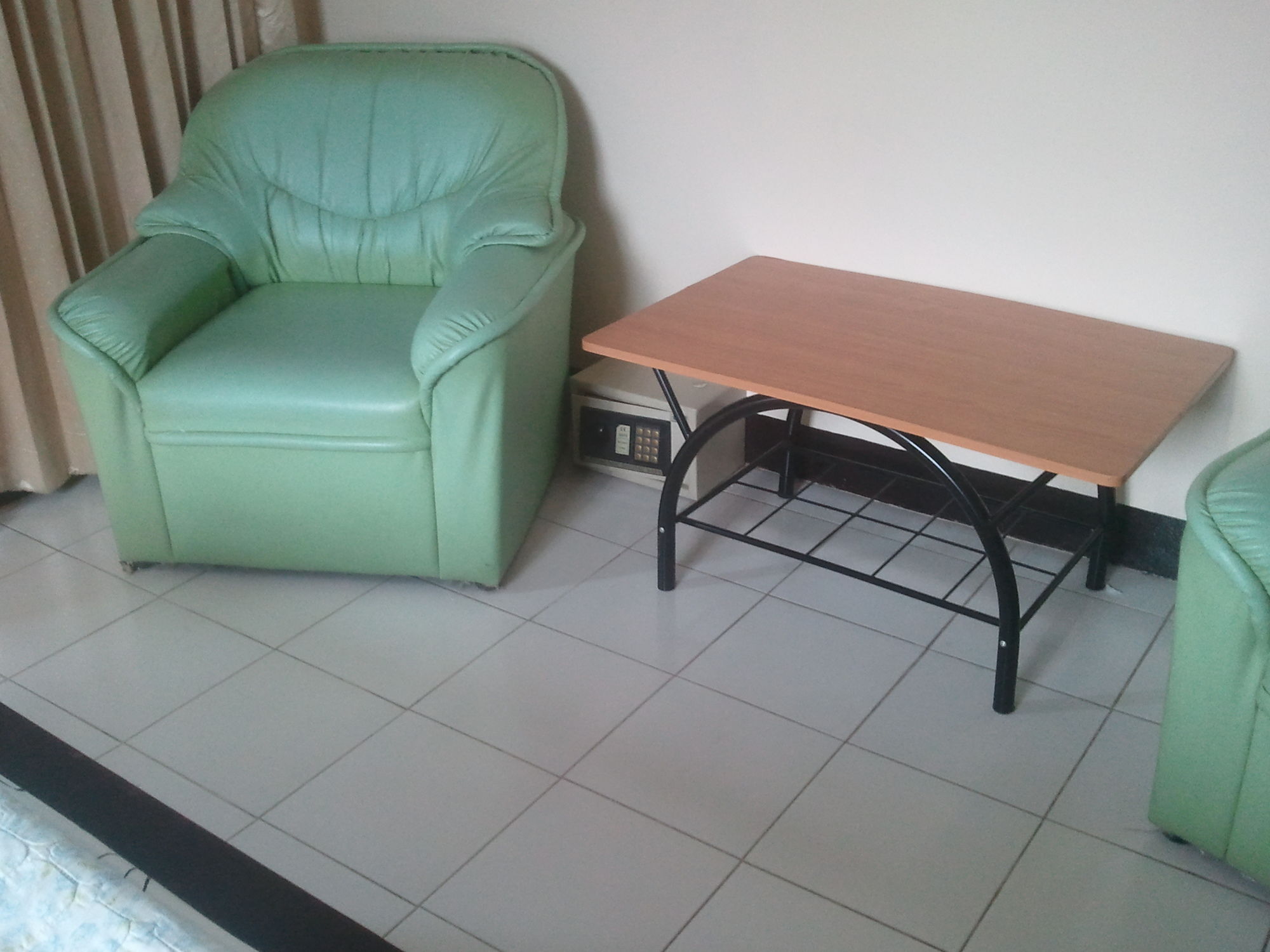 M & A Guesthouse Hua Hin Bagian luar foto