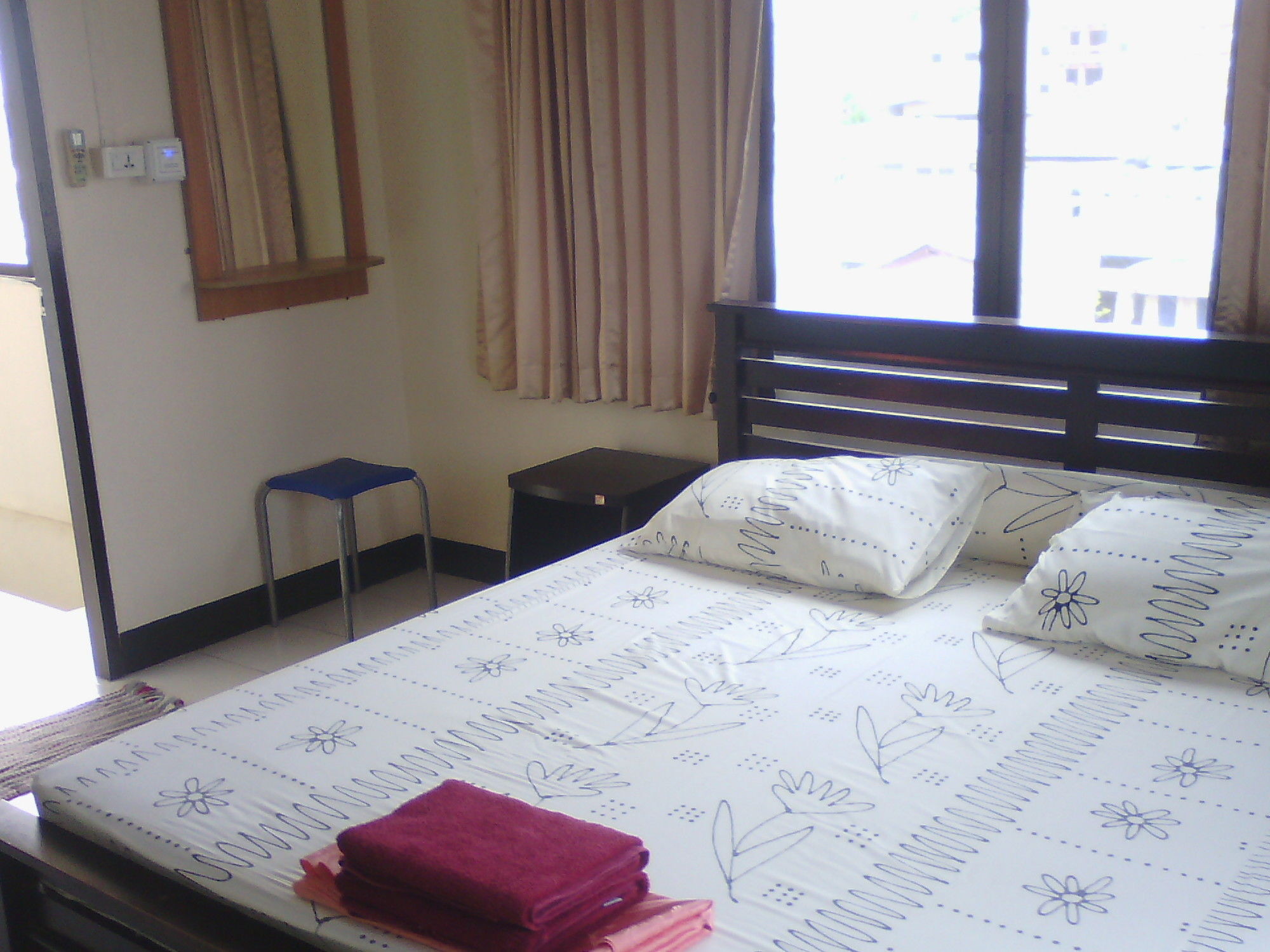 M & A Guesthouse Hua Hin Bagian luar foto